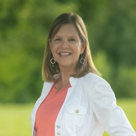Katie Schultz Headshot