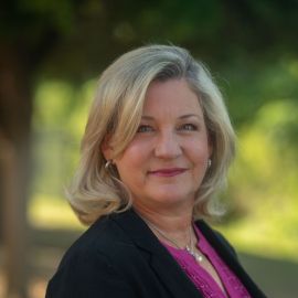 Lisa Felton Headshot
